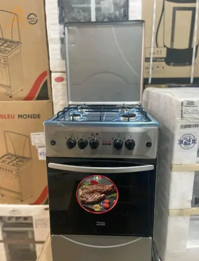 Cuisinier bleu monde