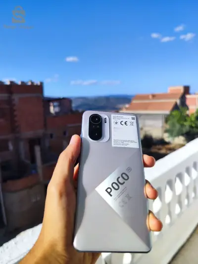Poco F3 version global