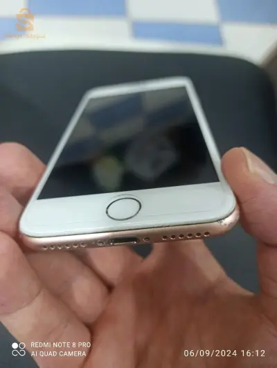 iPhone 8