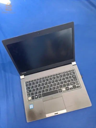 Toshiba Portege z30-c حاسوب