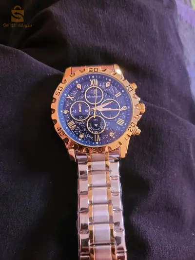 Luxury men's wrist watch