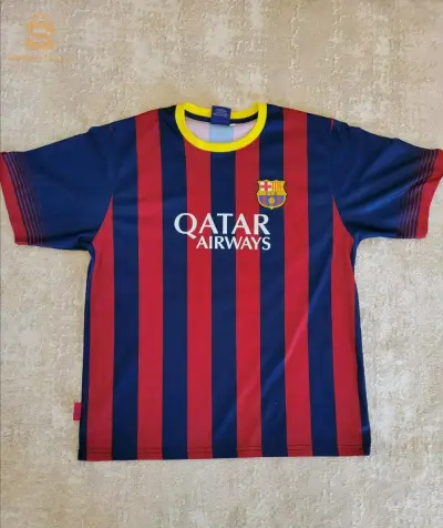 T-shirt messi 2014 barcelone🔵🔴
taille L
