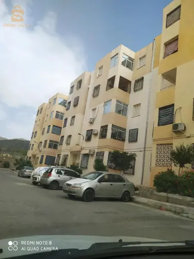 حي 100 مسكن عمارة رقم 4 رقم الباب  38 المعذر