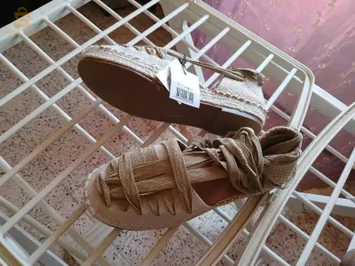 حذاء صيفي  نساء