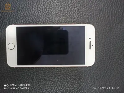 iPhone 8