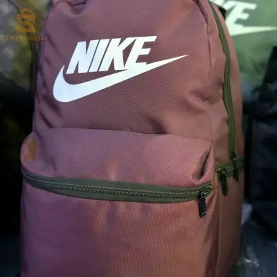 حقائب ظهر nike