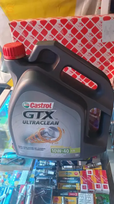Huile moteur 🔵 CASTROL GTX Ultraclean 10W40 A3/B4 Essence et Diesel 5 L
🟢 قطع غيار و إكسسوارات السيارات  🟢
✴️✴️أصلية 100% ORIGINAL ✳️✳️