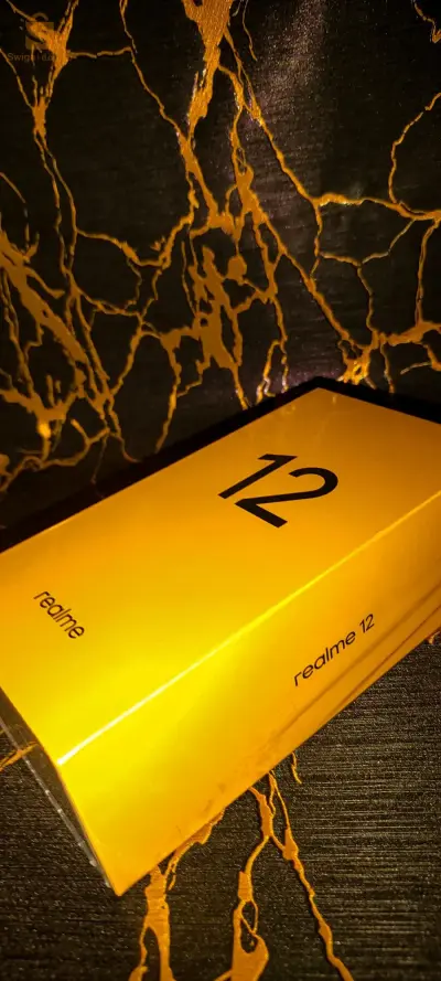 realme 12