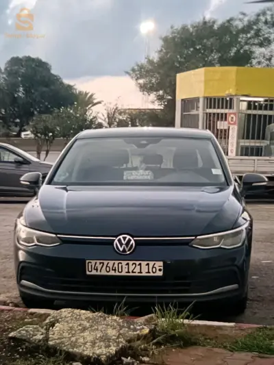 بيع سيارة نوع  golf 8 active 1.0 ess turbo