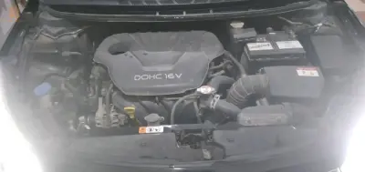 Kia Cerato deuxième main,  très Propre juste par-Choc,  0 peinture,  Clim Marche,  suspension magnifique,  0 choc,  ماشاء الله