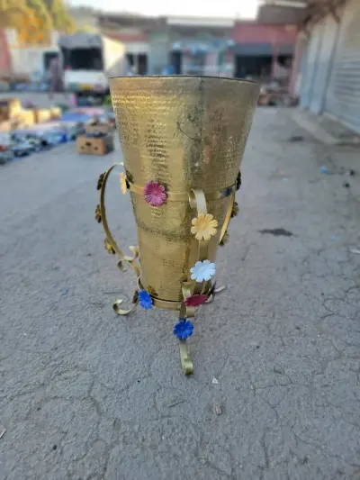 زهرية نحاس (أحمر) 
+10 kg