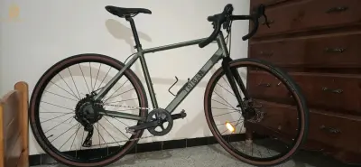 velo gravel GRVL TRIBAN RC 120