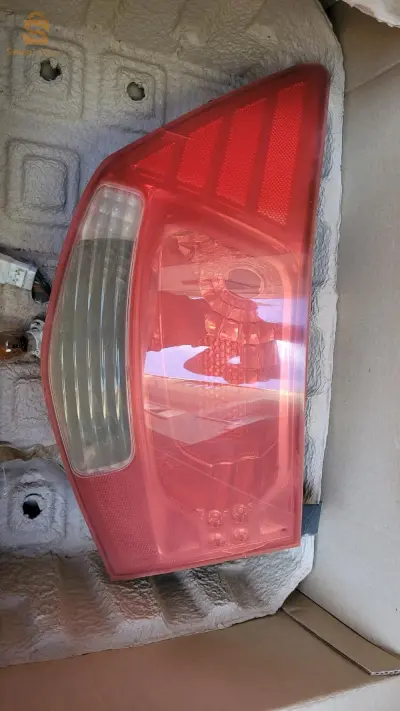 stop arrière gauche kia cerato