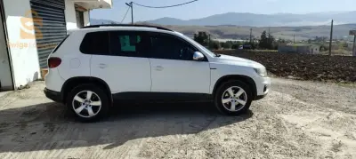 Tuguan style