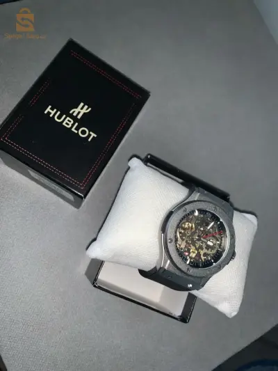 une montre moteur hublot top qualité 🤩⌚️
