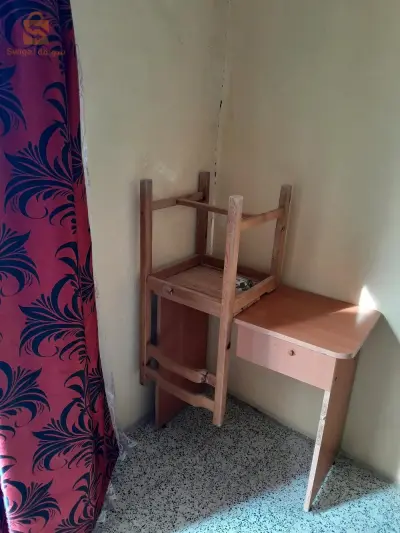 للبيع