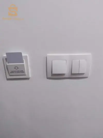 كهربائي عام