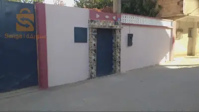vends  viĺla avec jardin 5 chambres cuisibe sdb garage et jardin