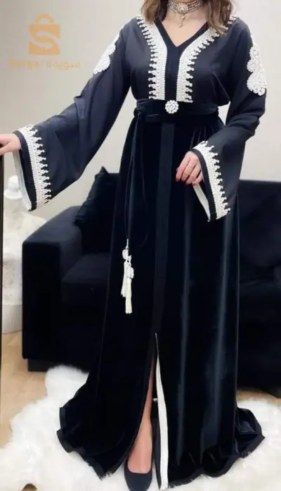 Caftan noir neuf