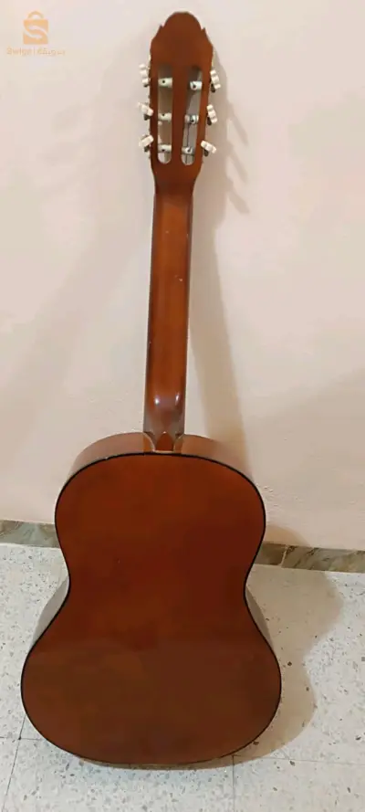 قيتار - آلة موسيقية