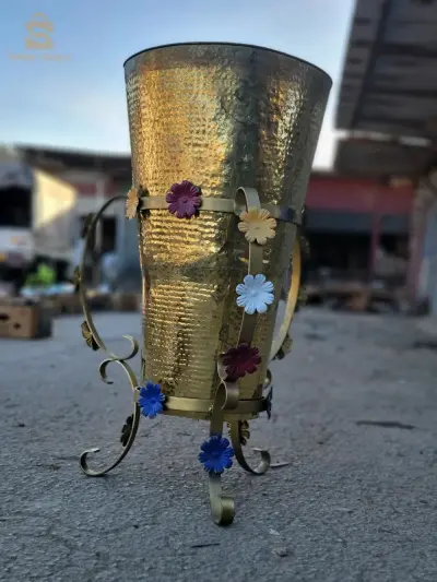 زهرية نحاس (أحمر) 
+10 kg