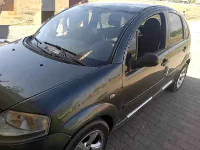 سيارة سي 3 آشديي فيها باب كوتي بصاجي وتنقص الزيت كلش مارش دومي كونفور سعر ثابت وغير قابل للتفاوض