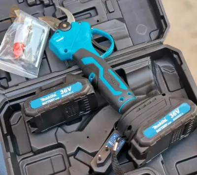 sécateur à batterie makita