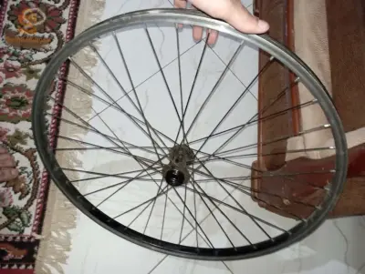 jente arrière de vélo classique