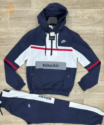 NIKE AIR