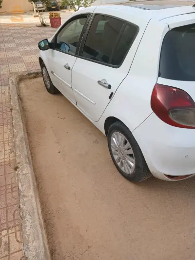 منصورة