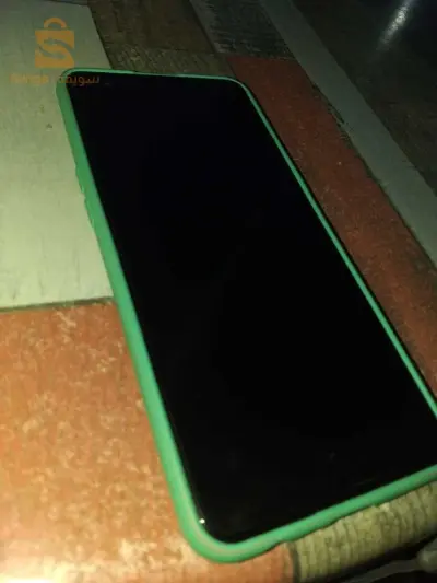 Kayan oppo a93 avec boit et cherger Et Enti choc ( affaicher mbalda ) 
Kayan j4+ avec cherger Et enti Choc nbadalhom b téléphone Mlih