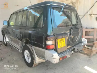 باجيرو بلا موتور كان فيها 2800 فيها لابوات والبو