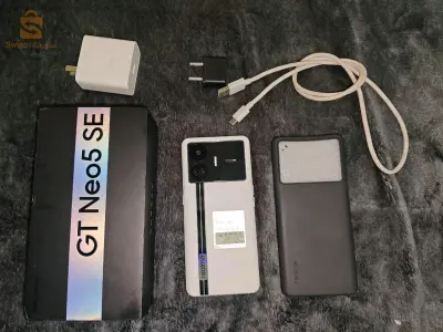 Realme Gt neo5 SE