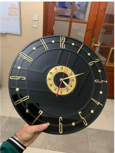 ساعة حائط