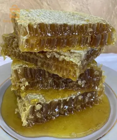 عسل طبيعي