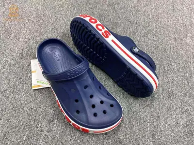 📍crocs simple