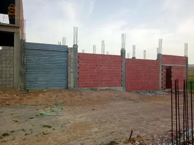 قرية بلحرش مقابل المطار