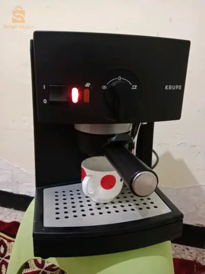 آلة قهوة