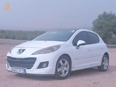 بيع سيارة