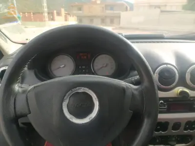dacia logan 2013