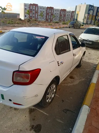 داسيا لوقان 2015
