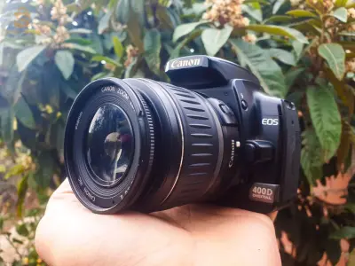 Camera canon 400d