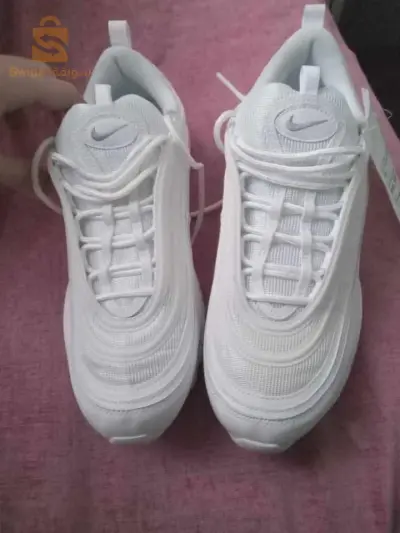 basket  originale Nike 46 venu d'Europe en Allemagne 🇩🇪 pointure 46 7adja chaba bzzzzf