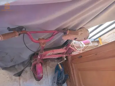 دراجة هوائية لطفلة صغيرة