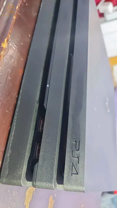ps4 pro 1000G