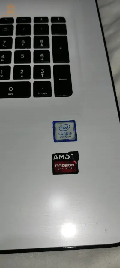 pc portable hp i5 7eme génération 17 pouce 512 ssd double carte graphique