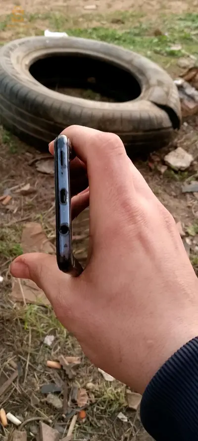 للبيع