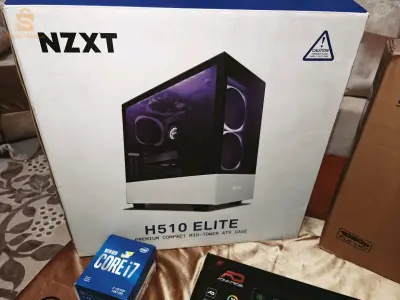 01*✨BOITIER NZXT H510 ELITE
02* 
03*✨CPU INTEL 17 10700F 2.90GHZ TURBO FREQUENCY 4.80 GHZ
04*✨RAM 8GB DDR4 ADATA CL16 XPG SPECTRIX D60G RGB 3200MHZ
05SSD 256GB KINGSSPEC M.2
06*✨HDD 500GB 3.5'
07*✨ALIMENTATION XIGMATEK 700W RGB

08*✨CARTE GRAPHIQUE NVIDIA ASUS RTX 2060 DUAL 6GB

09*✨CPU AIR COOLING XIGMATEK AIR KILLER PRO ARTIC
10*✨ECRAN VIEWSONIC XG2705 27 IPS