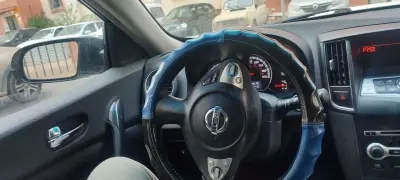Nissan Maxima v6 3 l 5  310 chevaux