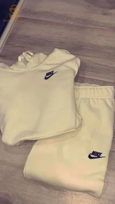 ensemble Nike